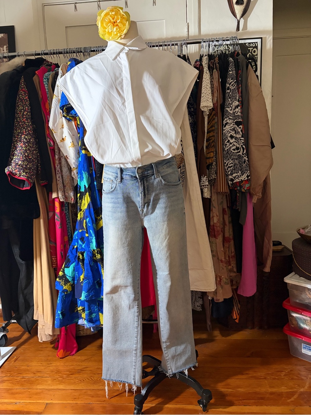 Light Wash Denim / Embellished Back Pockets - Picture 2 of 4